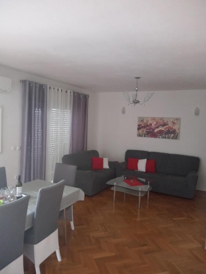 Apartman Teklic Kaštela Eksteriør bilde