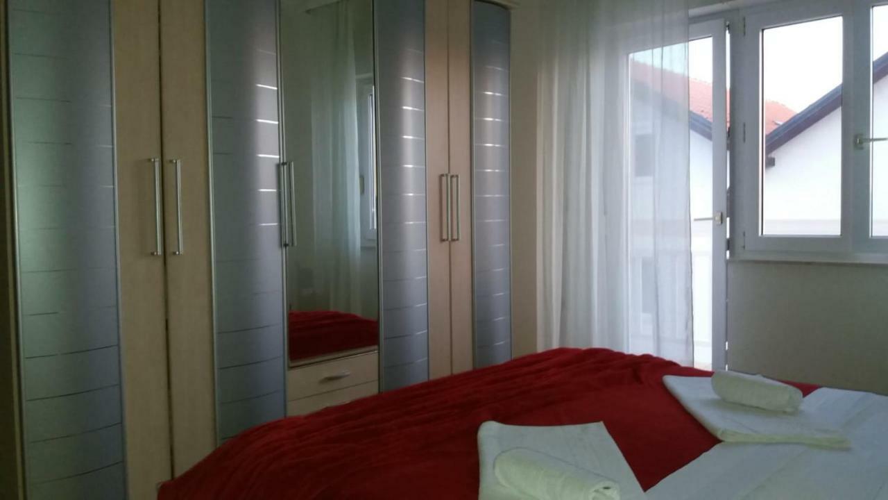 Apartman Teklic Kaštela Eksteriør bilde