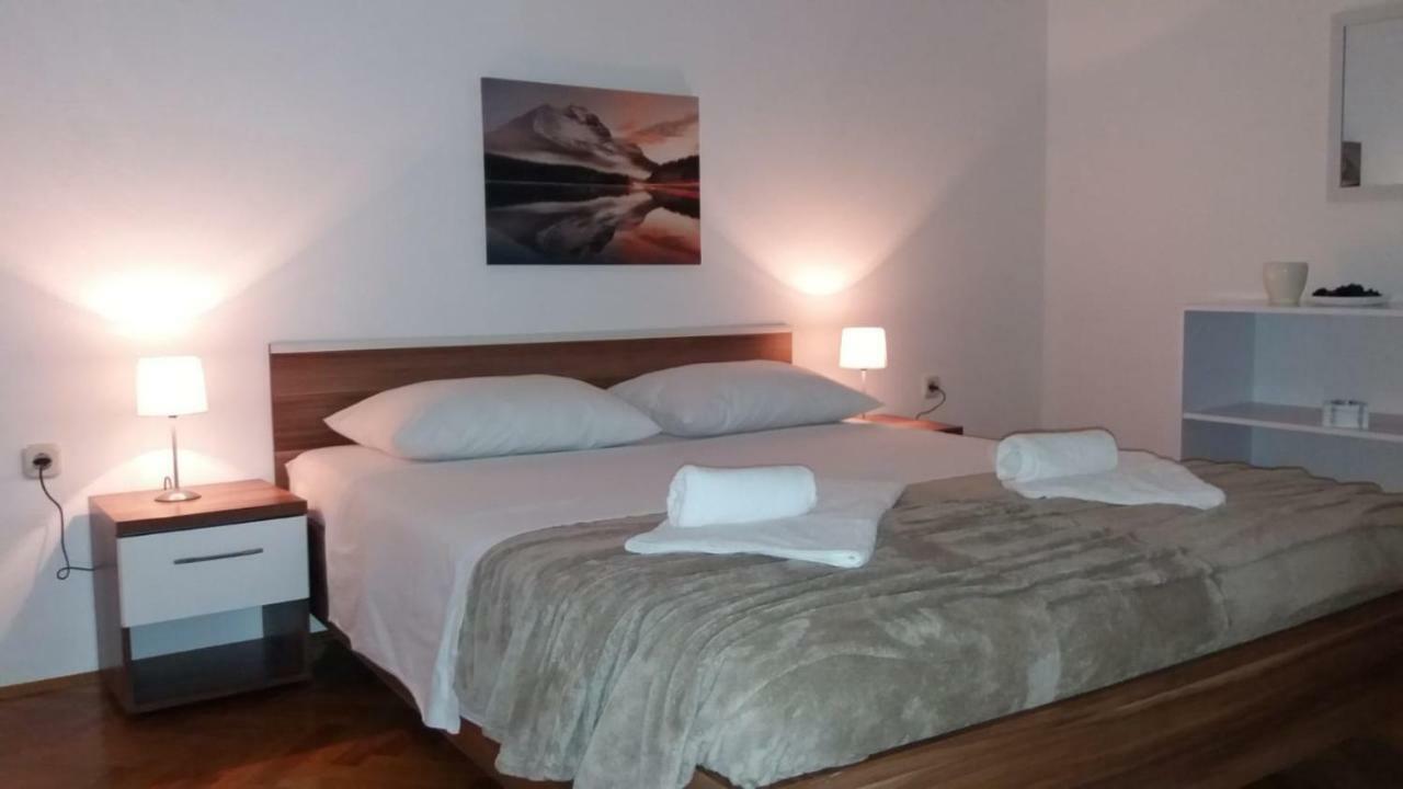 Apartman Teklic Kaštela Eksteriør bilde