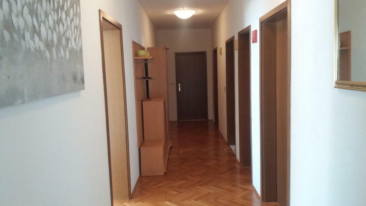 Apartman Teklic Kaštela Eksteriør bilde